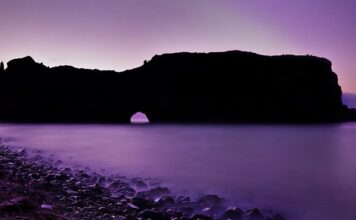 Jak załatać dziurę w spodniach?